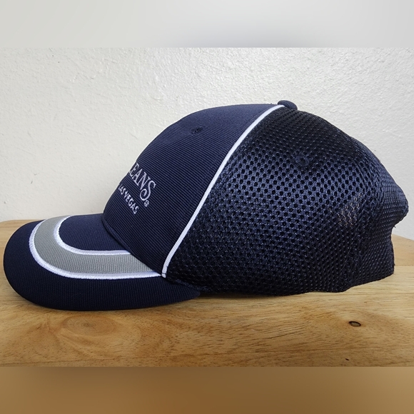 The Orlean Hote and Caino Las Vegas Two-tone Mesh Trucker Hat - Picture 5 of 10